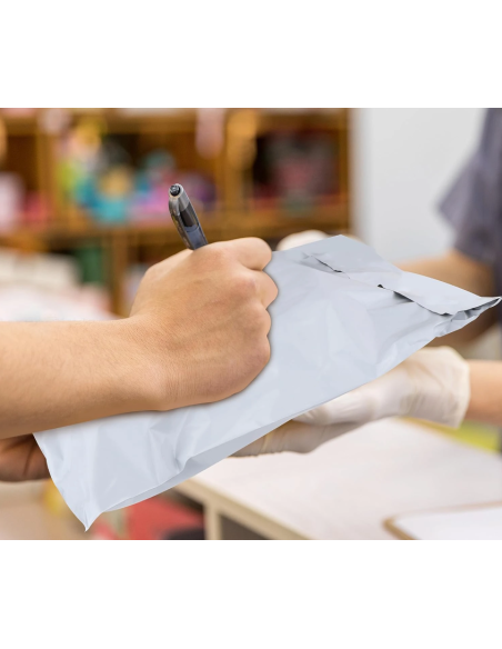 50 x Ondoorzichtige plastic envelop / Webshopzakken / Verzendzakken...