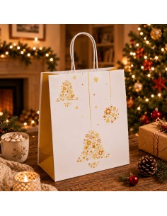 Papieren kerstdraagtas met gouden klokken, dennentak, dennenappels en kraft cadeau 2